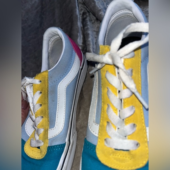 Woman’s VANS Color Block Sneakers 🌵6 - Picture 7 of 12